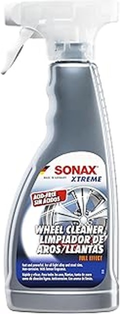 Opciones ecológicas para limpiar llantas de coche